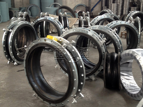 駱盈為橫琴總部大廈空調暖通系統配套橡膠接頭